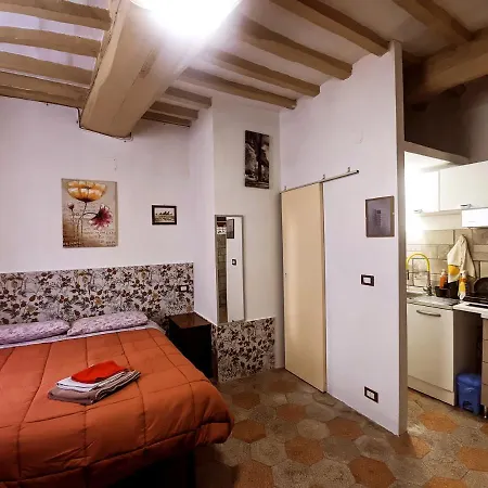 Casa Vicolo Volpe Apartment *